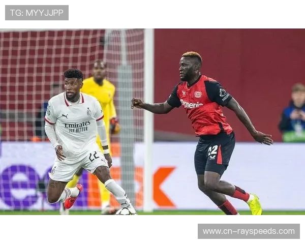 勒沃库森球迷全场高歌，致敬球队欧战客场胜利